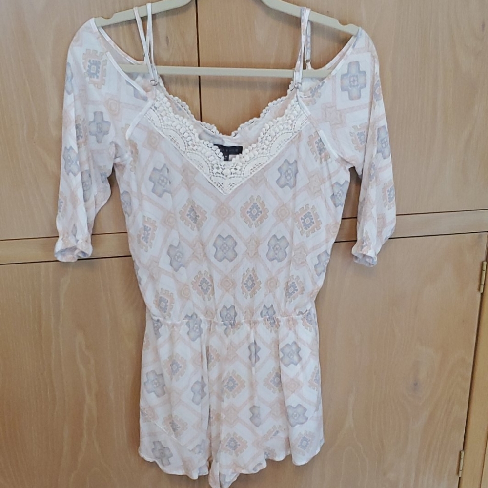 Kendall and Kylie Printed Romper Size M